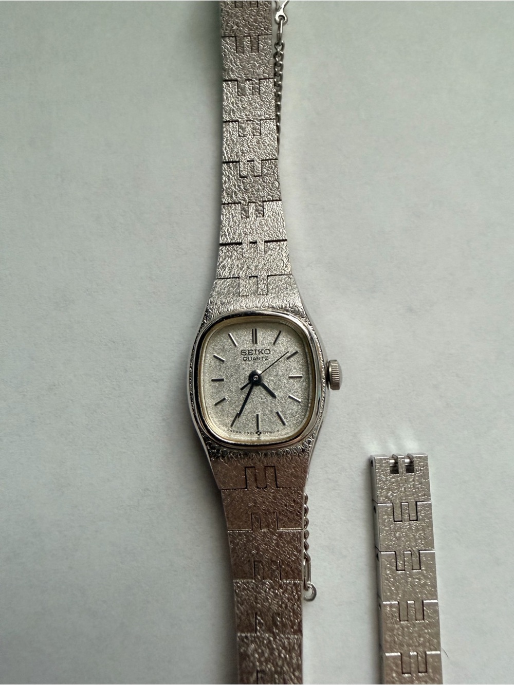 Vintage Seiko Quartz 7321 - 5399 Silver Watch - Picture 2 of 3